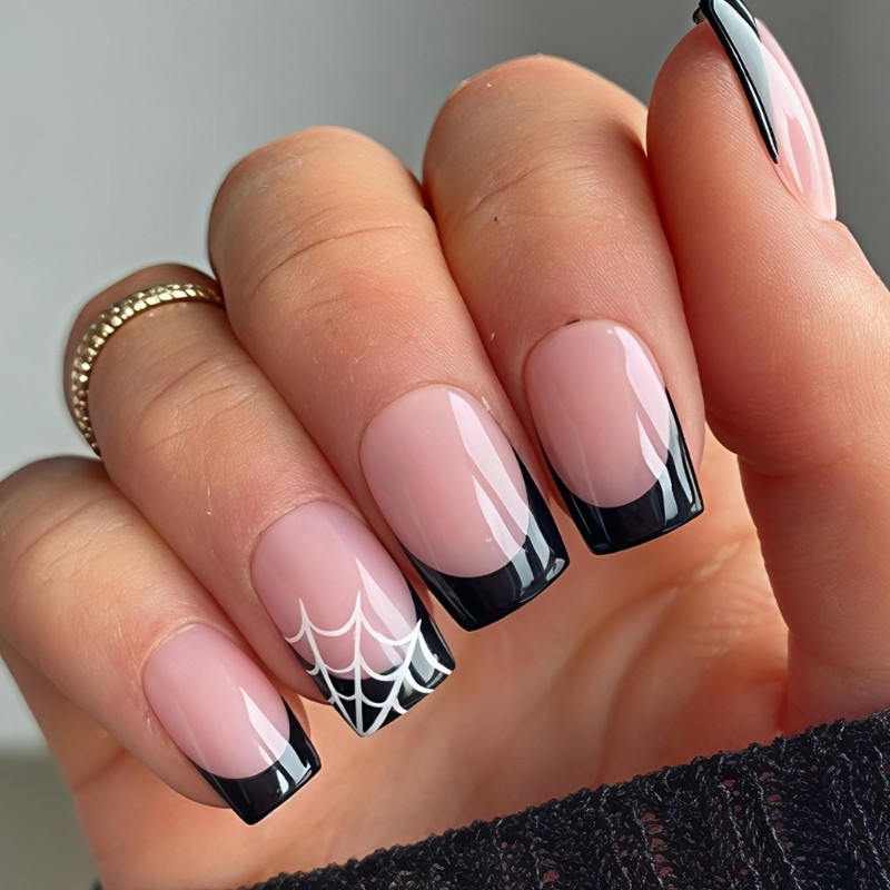 Halloween Press On Nail Art Set for Costume Beauty and Party Wear