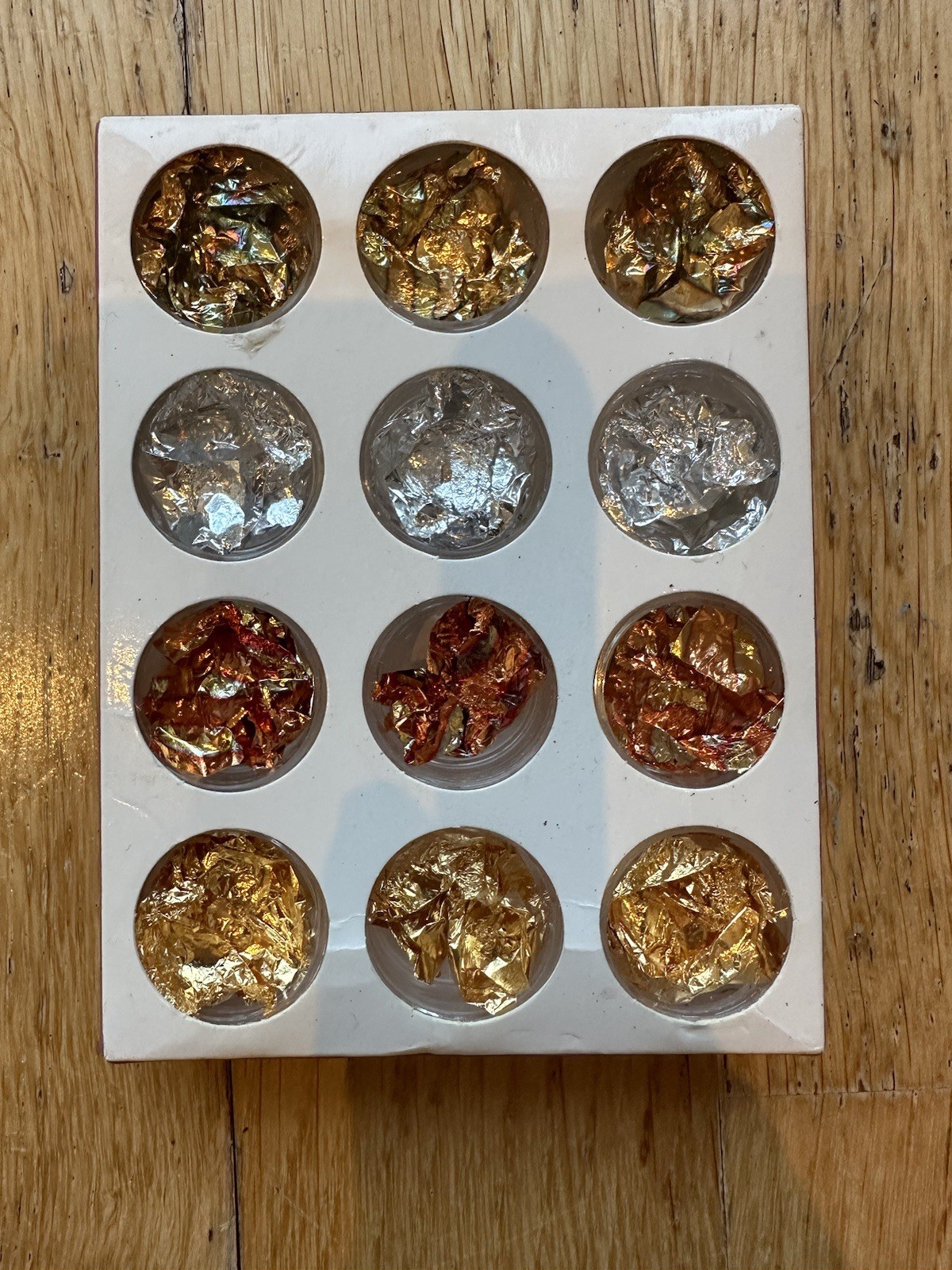 Colourful Carving Pattern Powder Set 12 gold, silver, bronze metallics nails