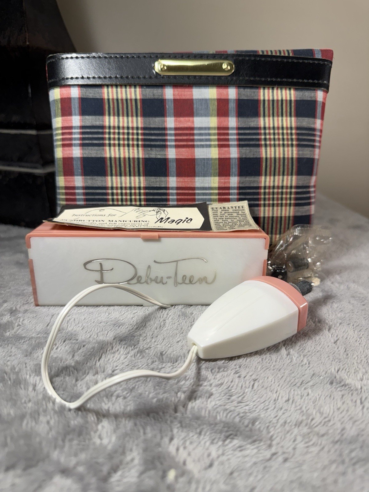 VTG Lady Manicure Push Button Manicuring Magic By Debu-Teen 1960s
