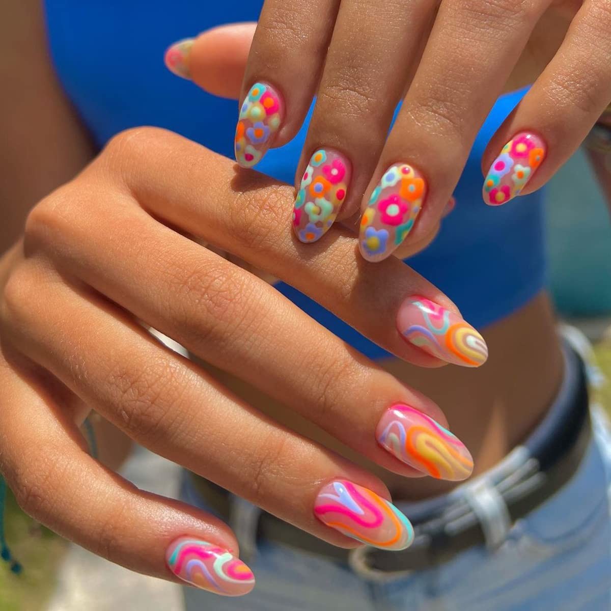 24Pcs Colorful Flower Press on Nails Medium Almond Shape Fake Medium, Style D