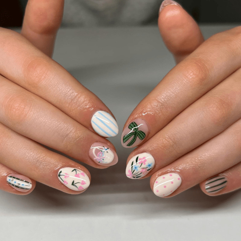 60pieces of nude pink gold glitter nail art with a light luxury and highend feel