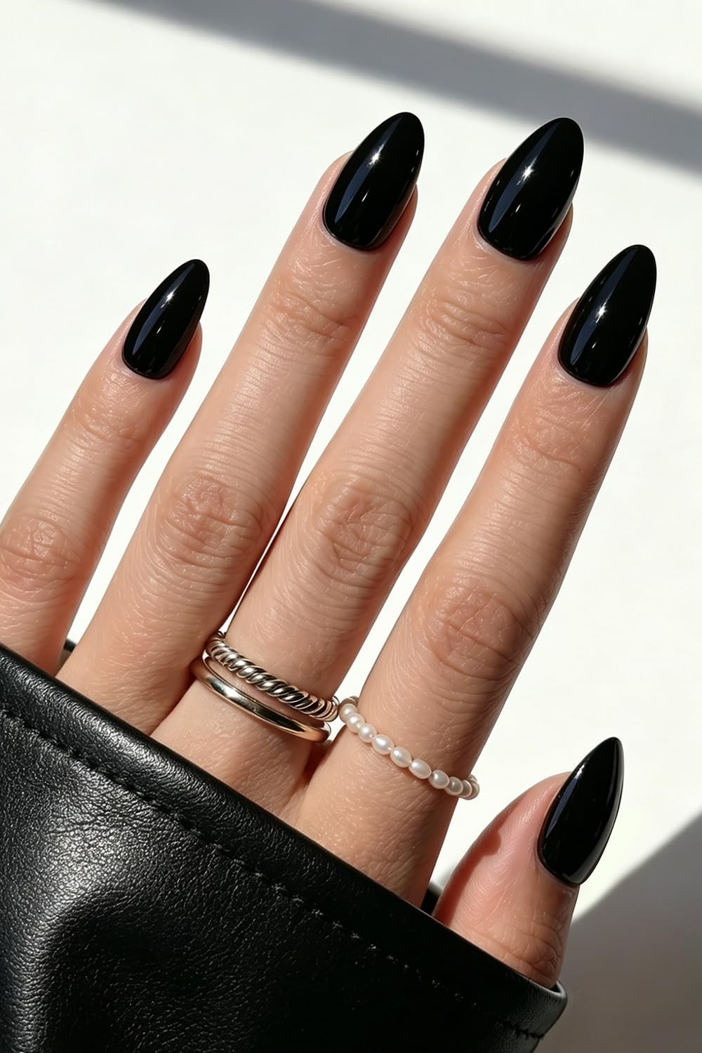 AZUREBEAUTY Short Almond Press On Nails Black