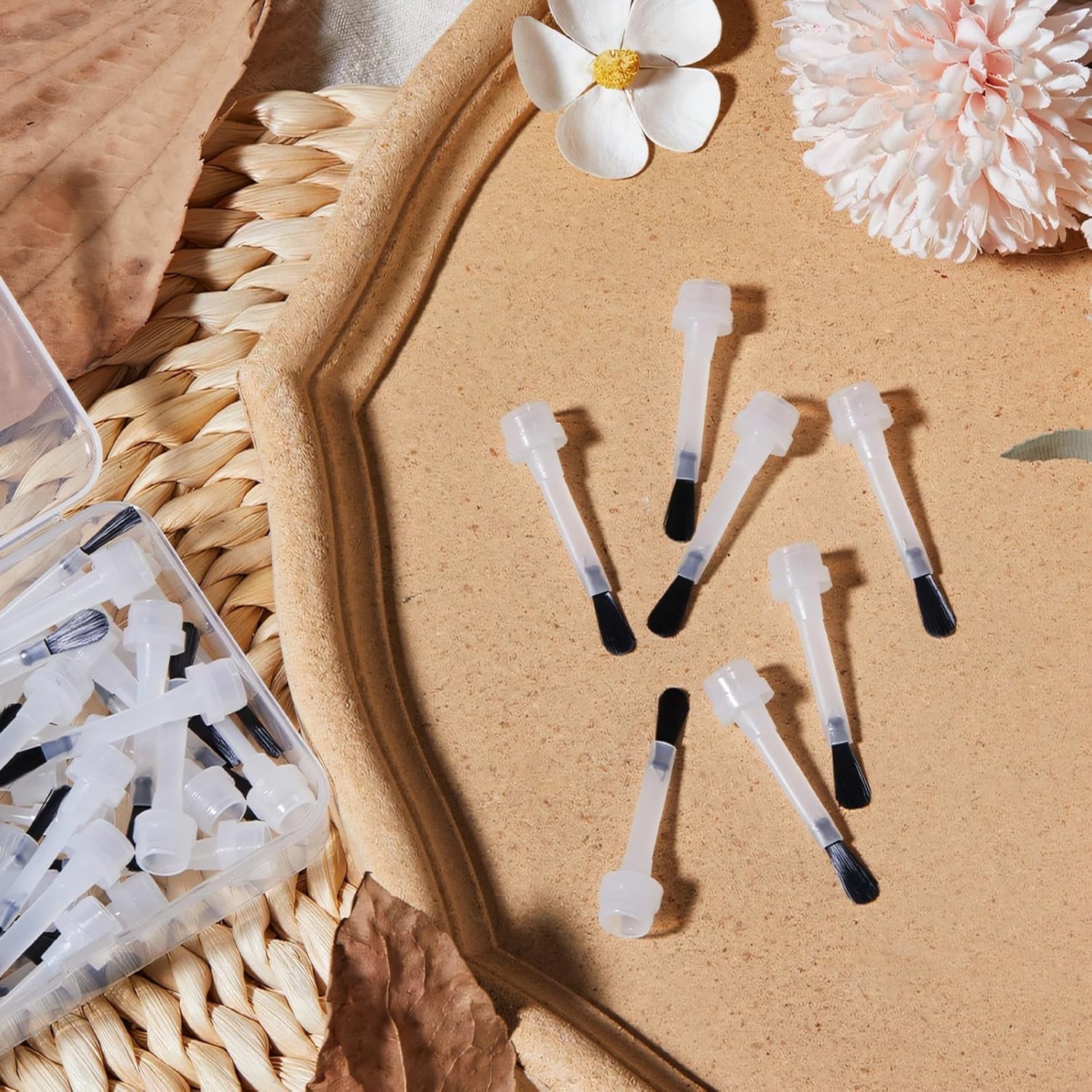 50PCS Disposable Nail Polish Replacement Brushes with Handle for Nail Art