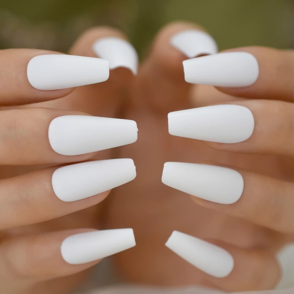 Press on Nails kit with glue Matte Coffin white maroon green black