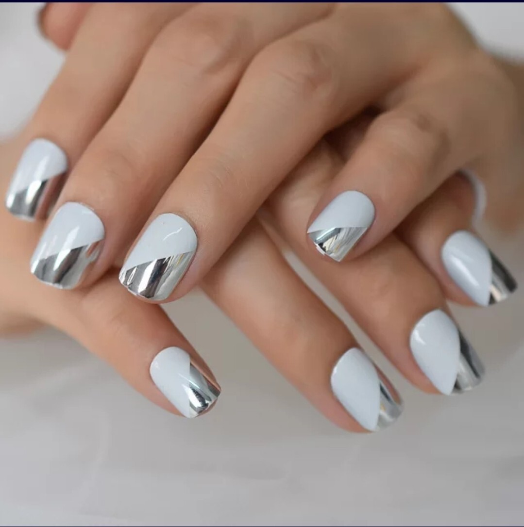24 Short Silver White chrome Press on nails set with glue shiny metallic mirror