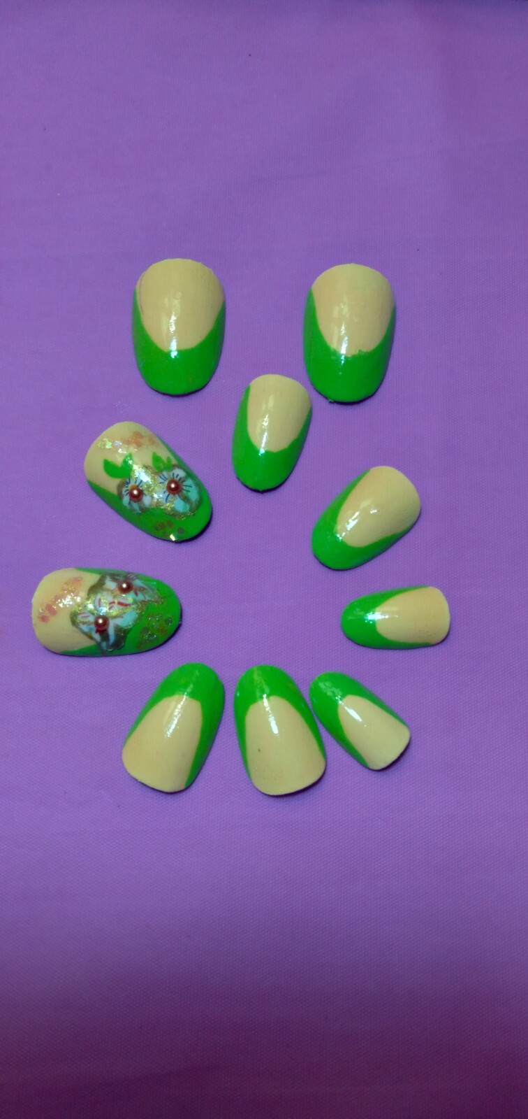KFN Press On Nails ​Green French|Medium Oval|Hand Painted Floral Foil Art Kit 10