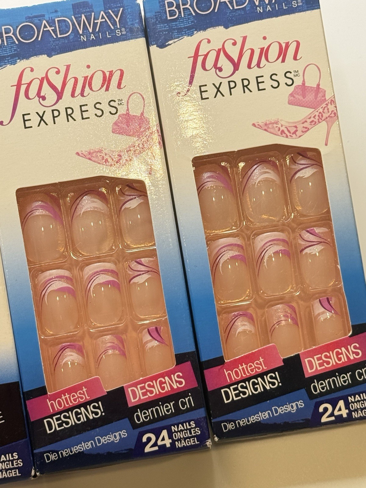 Kiss Broadway Fashion Express/ Diva Glue-On Nails Medium SetOf 4