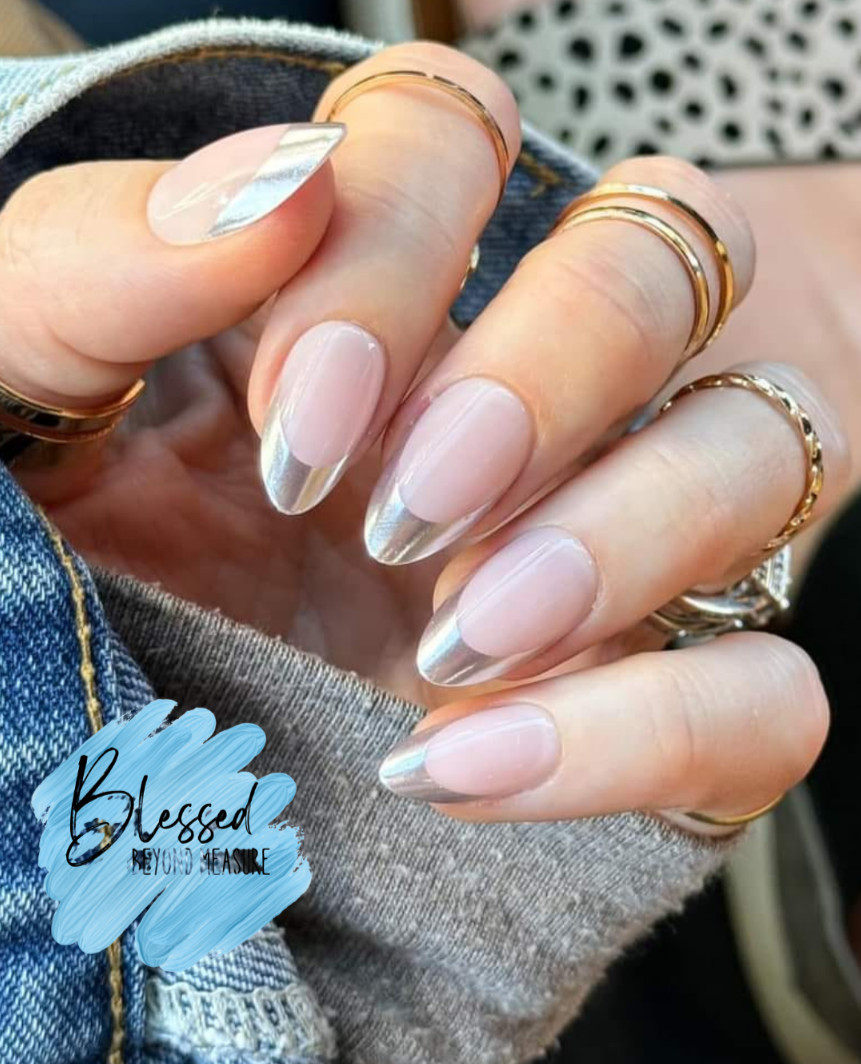 Red Aspen Press On Nails~Steel My Heart, Shelby~Almond~Chrome~ Silver ~French