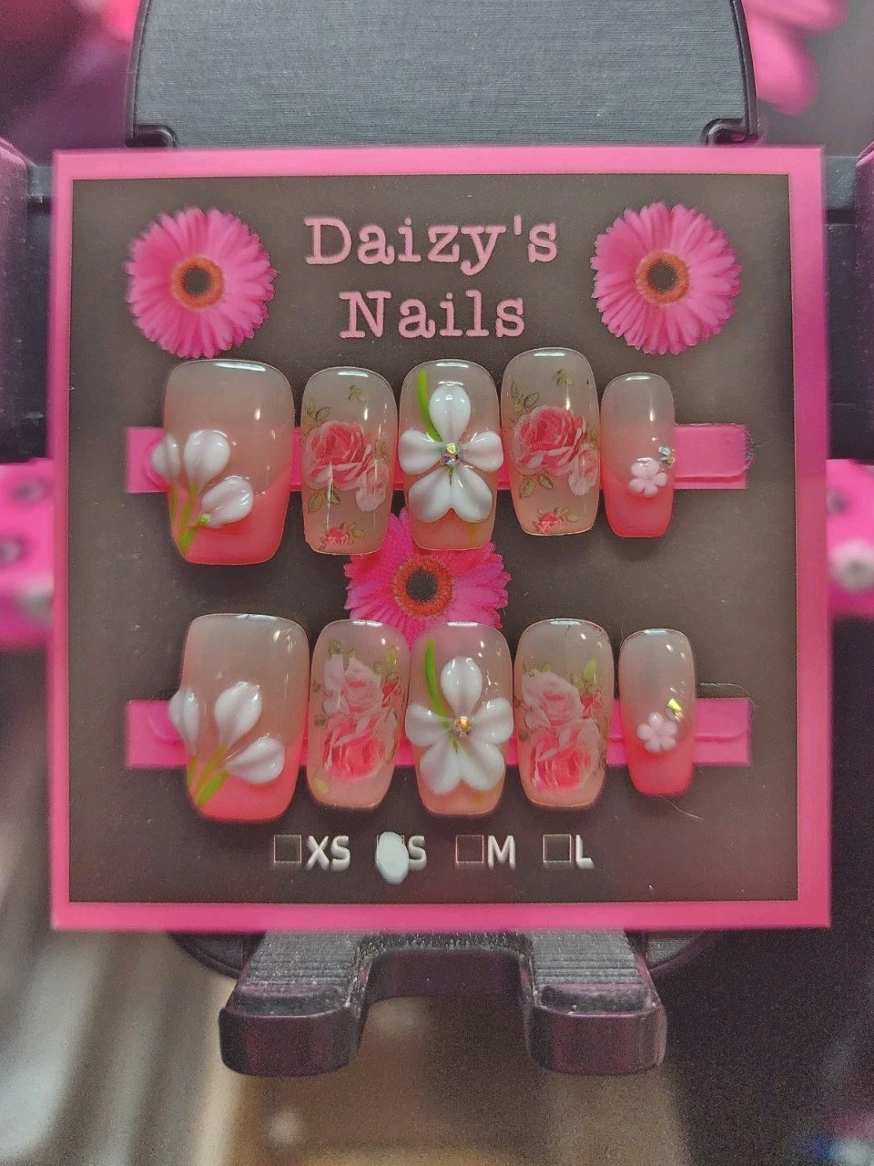 Small Size Pink Rose Garden Press-on Nail Set Handmade Squoval 2.0 Cm Length