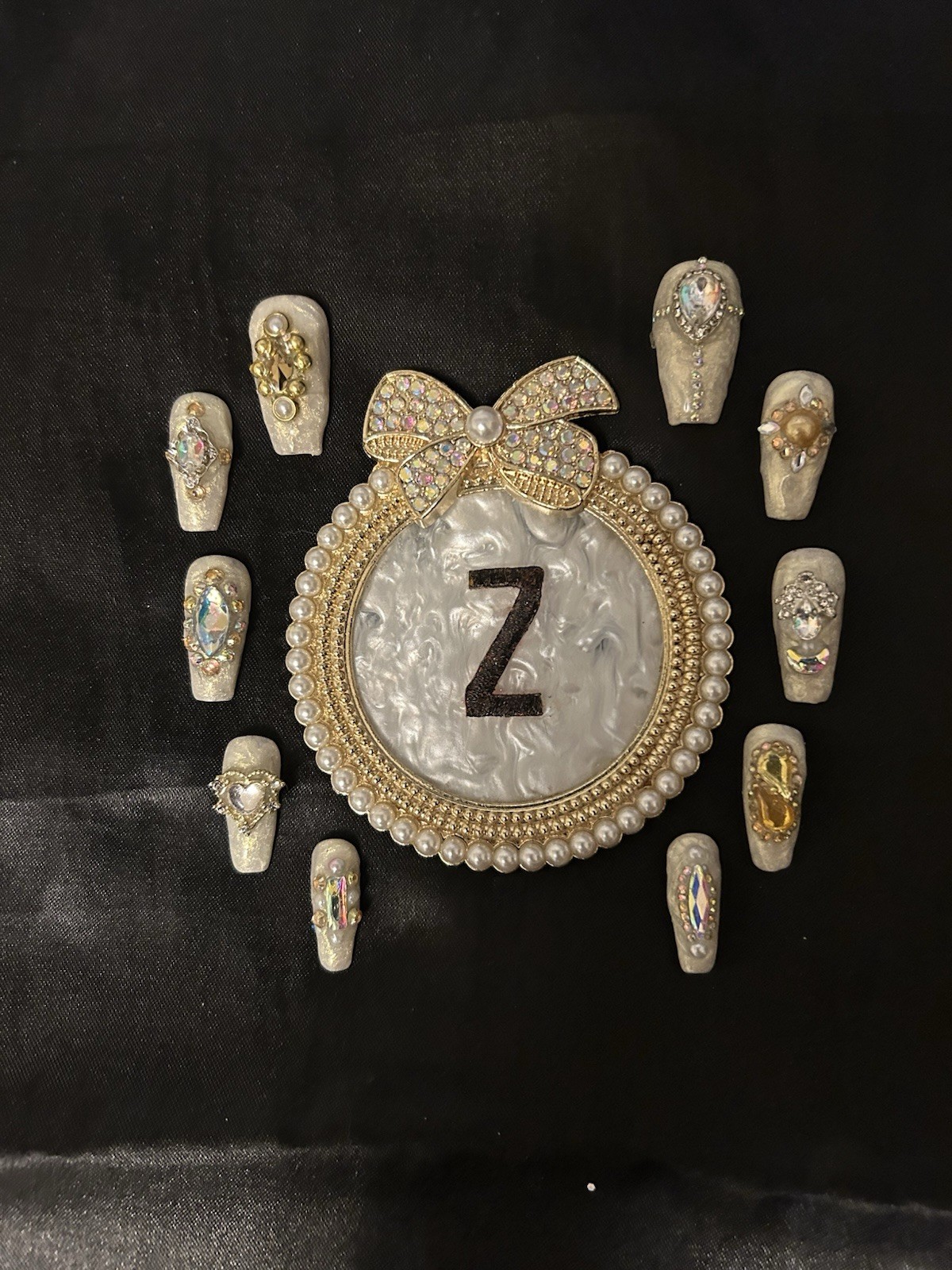 Z NAILZ! Handmade Off White Thread Shell Gel M Coffin W/Bling Press On Nails