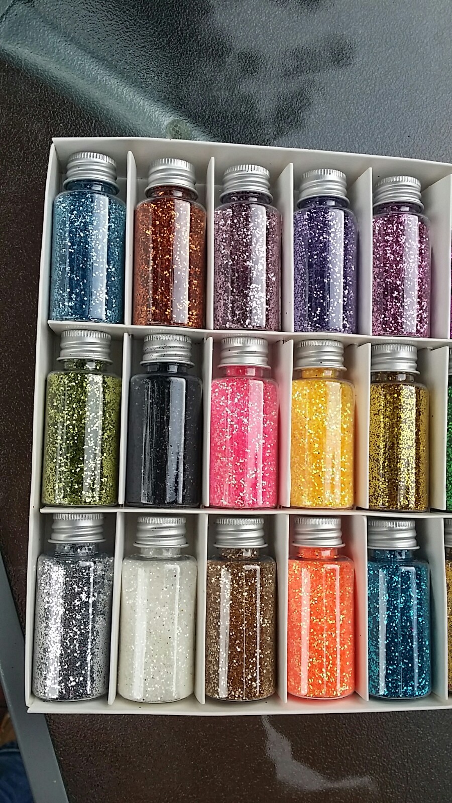 2 packs of gliter for nail art and crafts. Choose 1 get other random colour free