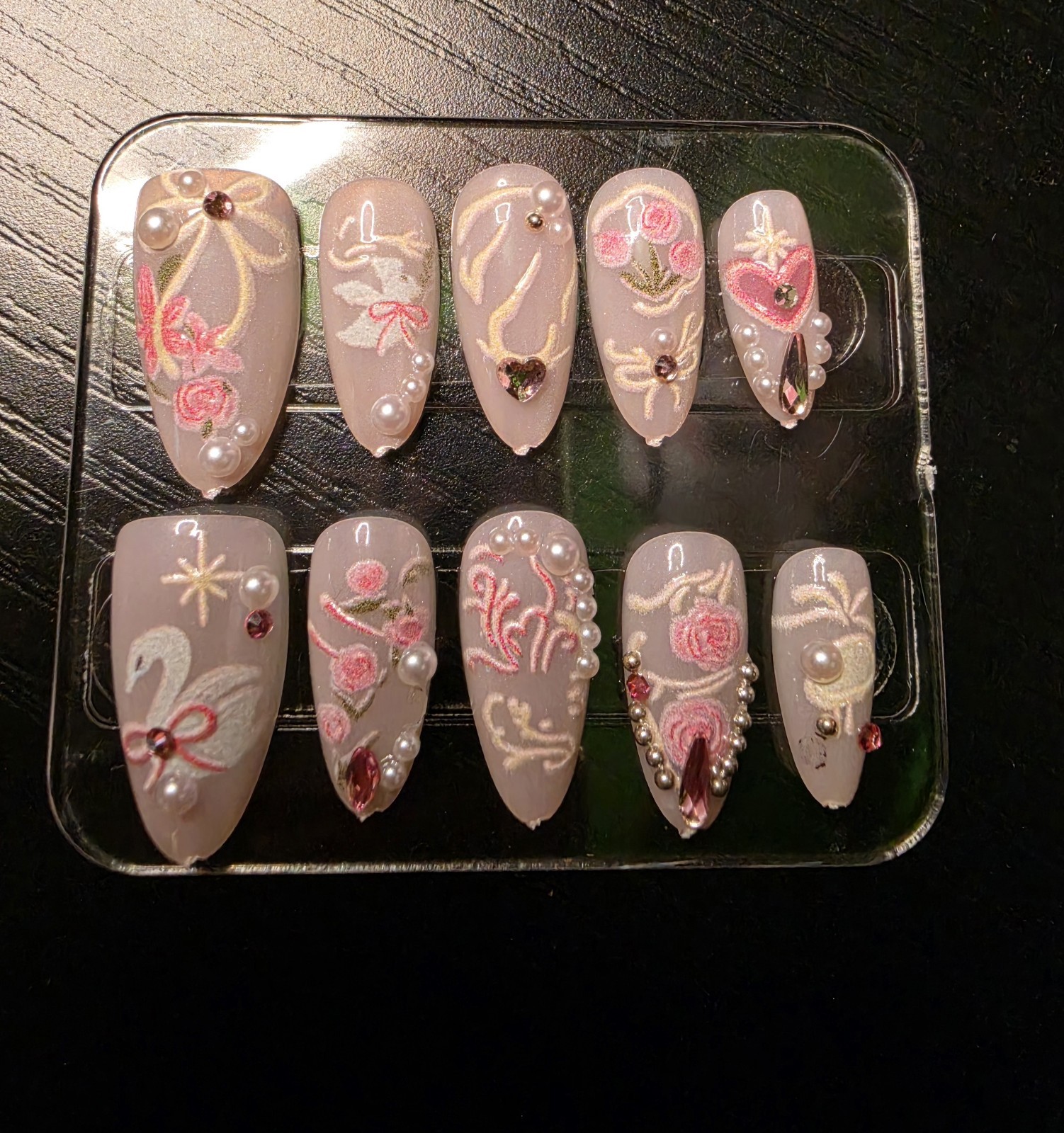 Handmade Press-On Nails: Size Medium