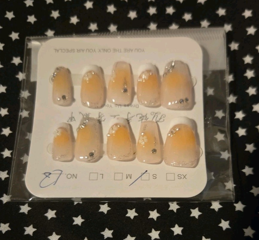 French Design “Unbranded” Press On Nails Size S