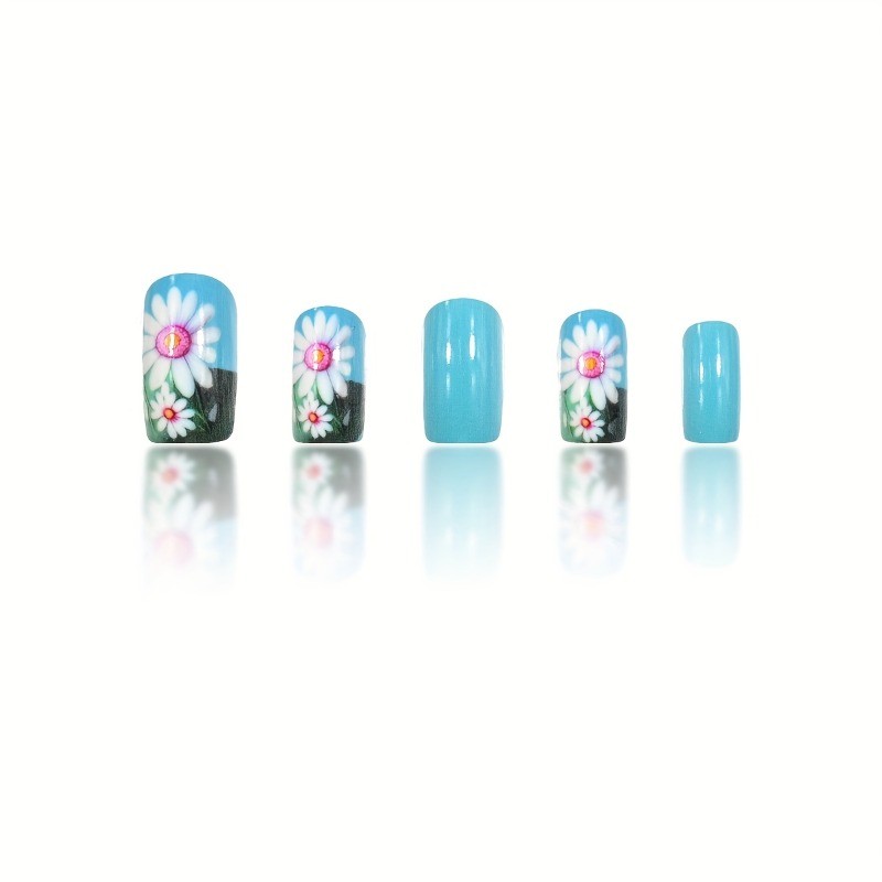 48 Square Green Daisies Suitable for Summer Gatherings and Dancing