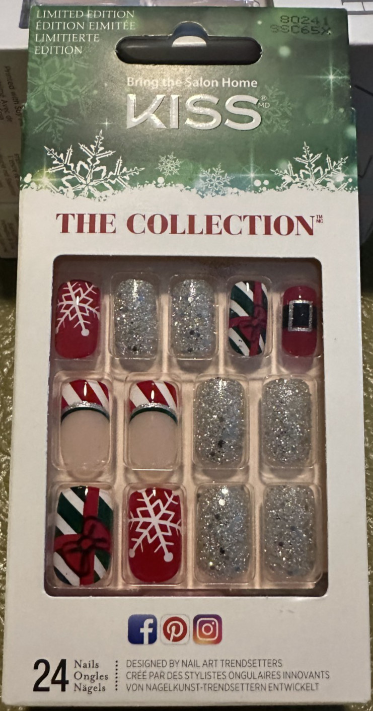 Kiss Nails the Collection Winter holiday Christmas green red Silver snowflake