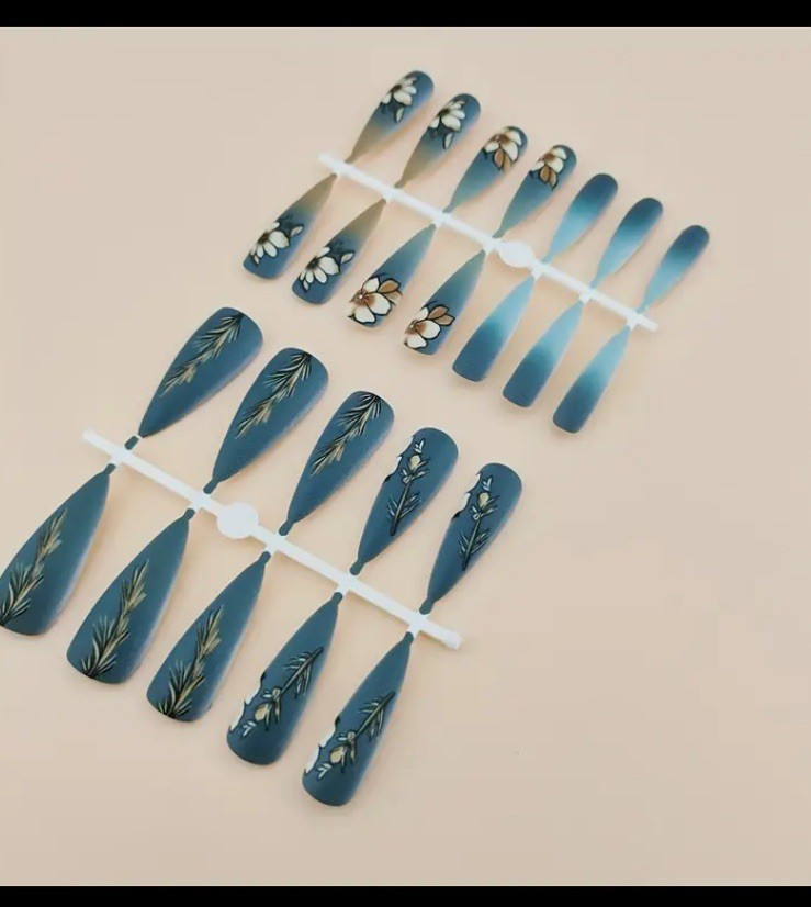 Long Almond Blue Grey Floral Nail Tips 24pcs Gradient Nails With Glue & Tabs