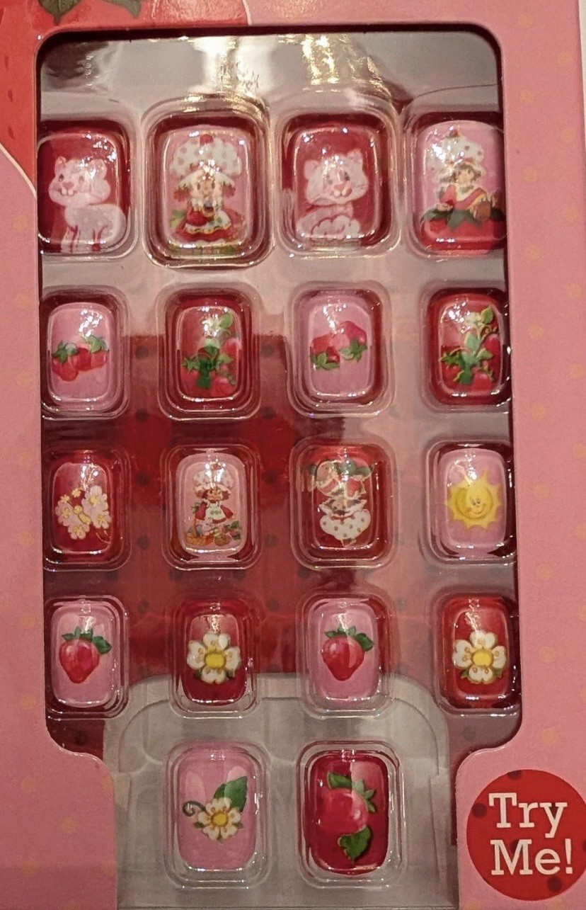 Strawberry Shortcake Press-On Nails 18 —Count Pink Strawberry Design Brand New
