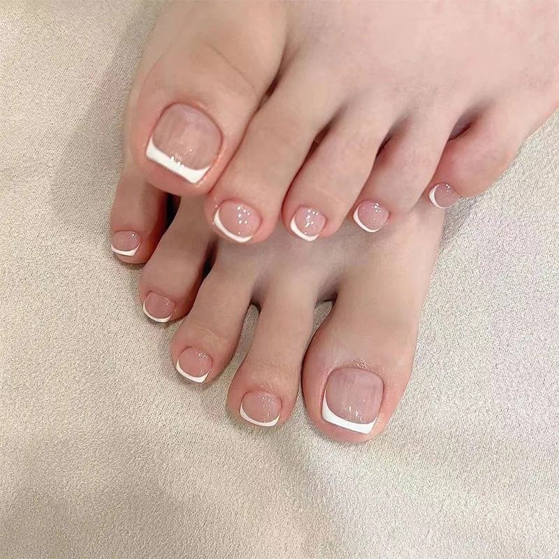 Stylish Gold French Nude Pink Wearable Nail Art Simple Fashion Fake Toenails
