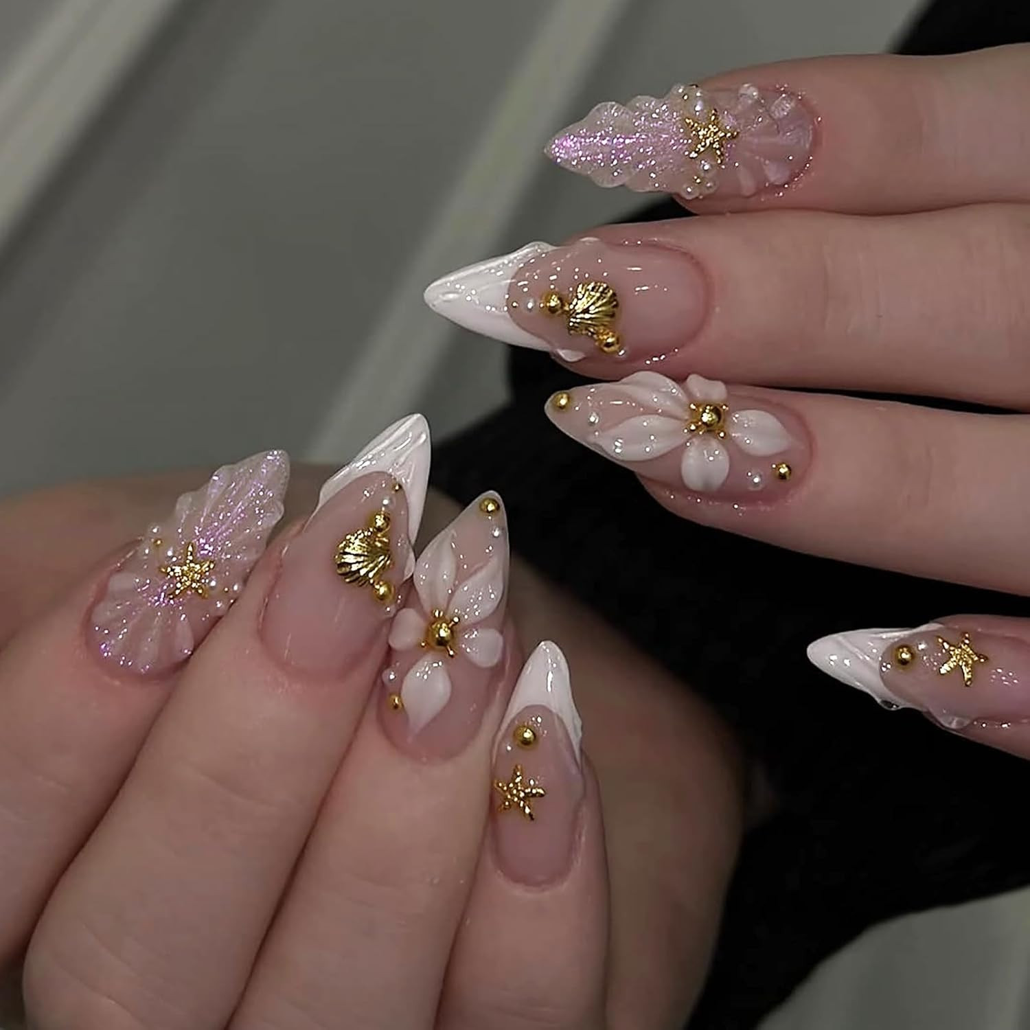 3D White Flower Press on Nails Medium Almond Spring Summer Vacation Fake Nails w