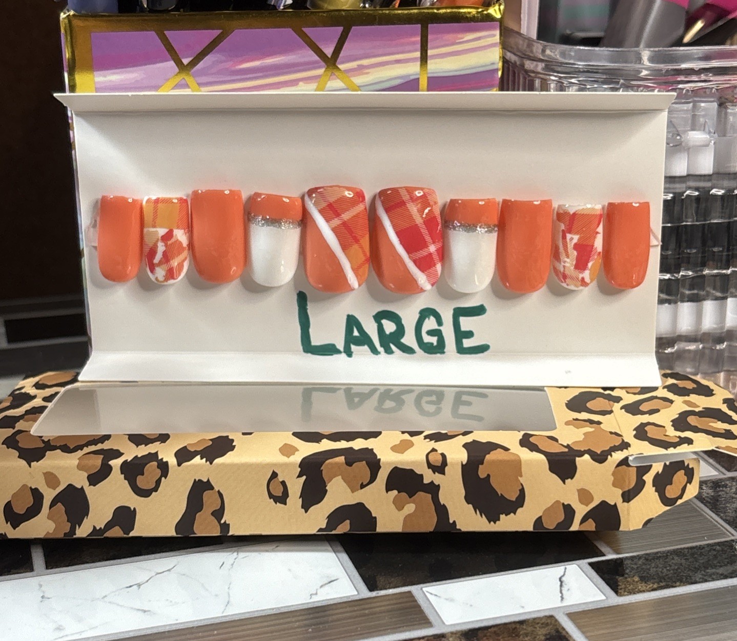 Press On Nails SzLargeSquare-Nails full set Peach&white gel polish w/Foil design