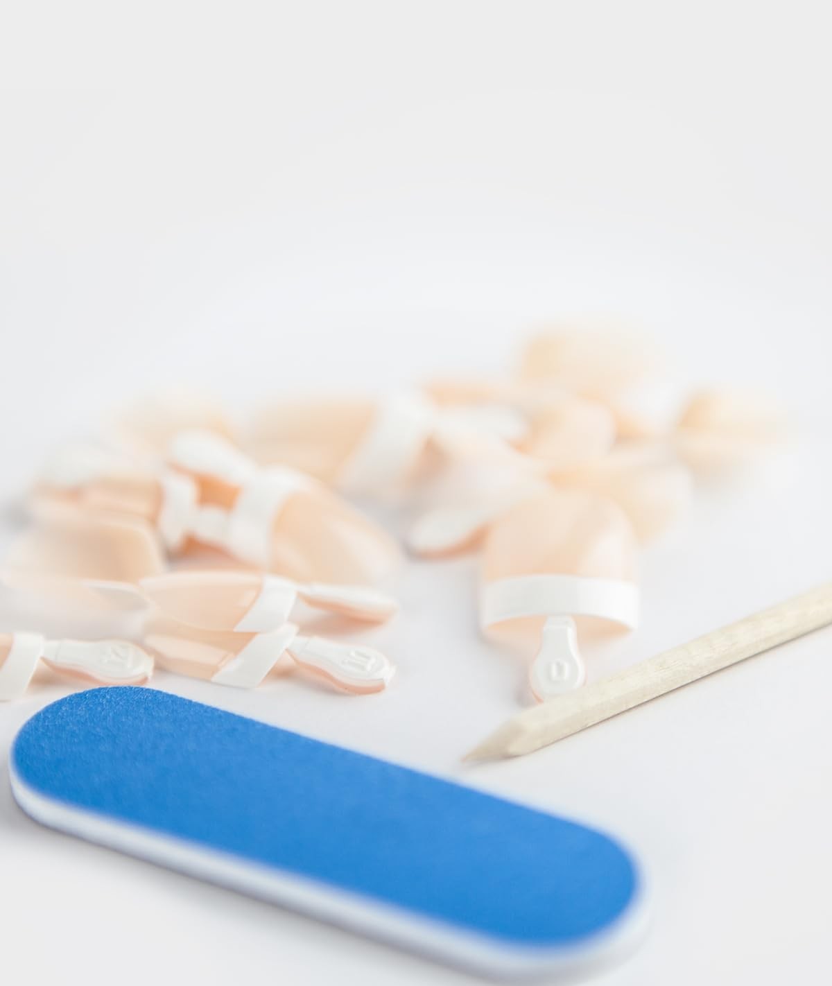 Chip-Free French Nail Kit with Flexi-Fit Technology, Pink Glue & 28 Nails