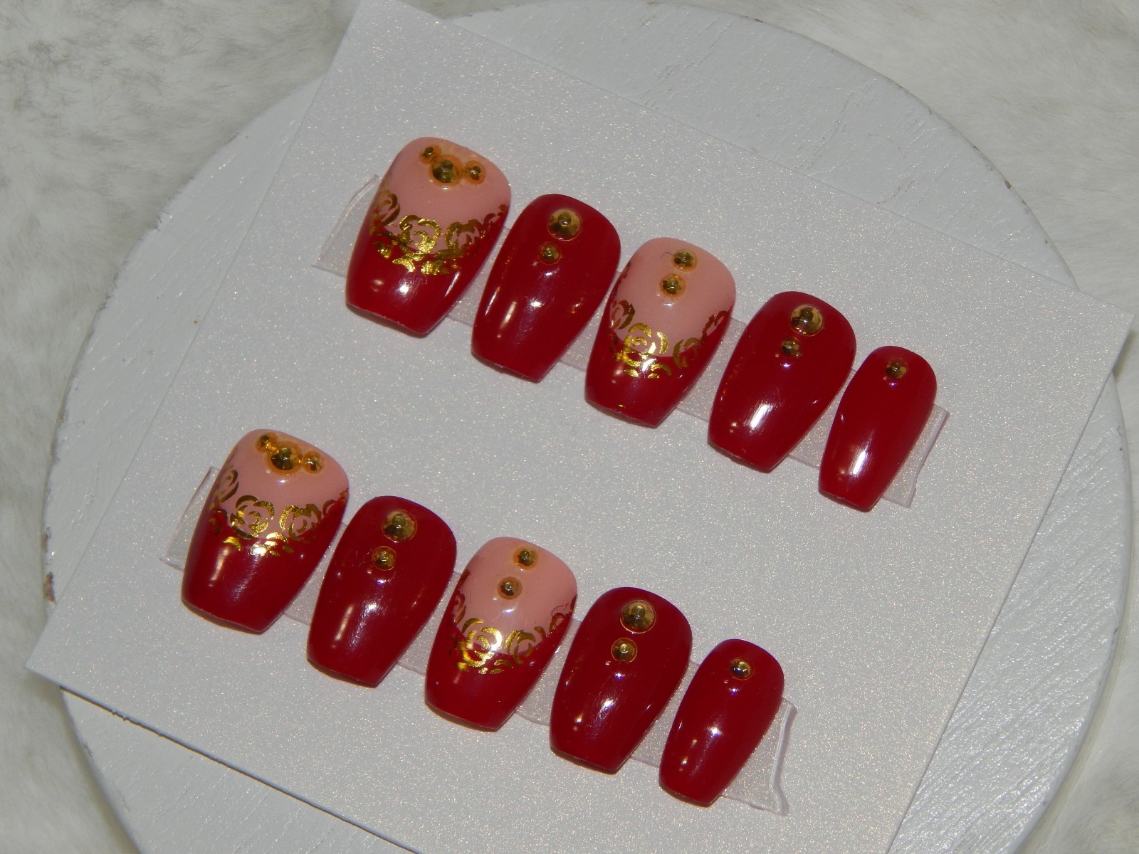 Luxury Handmade Press-On Nails I Reusable I Gold Roses & A Hint I Coffin l Short