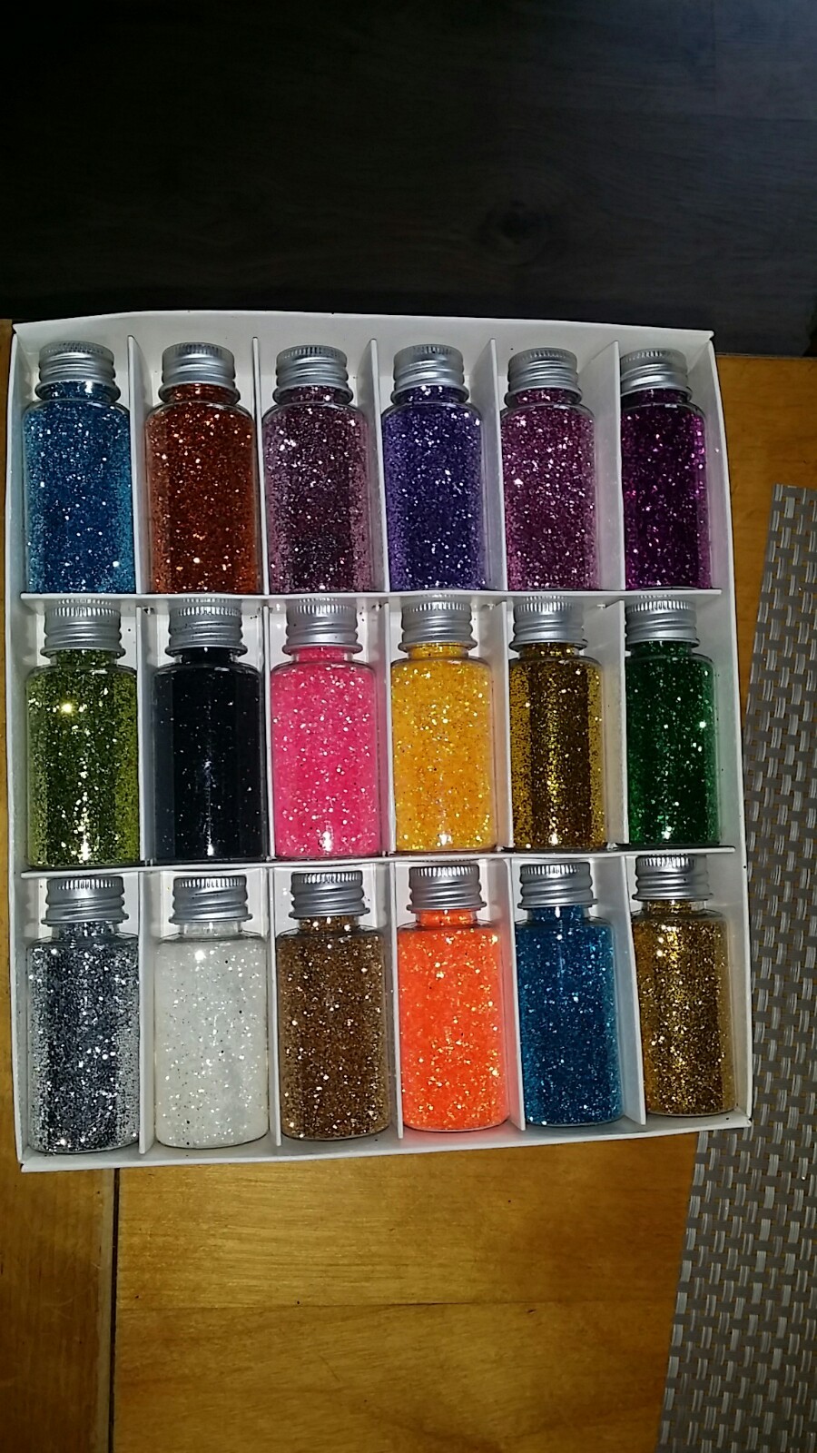2 packs of gliter for nail art and crafts. Choose 1 get other random colour free