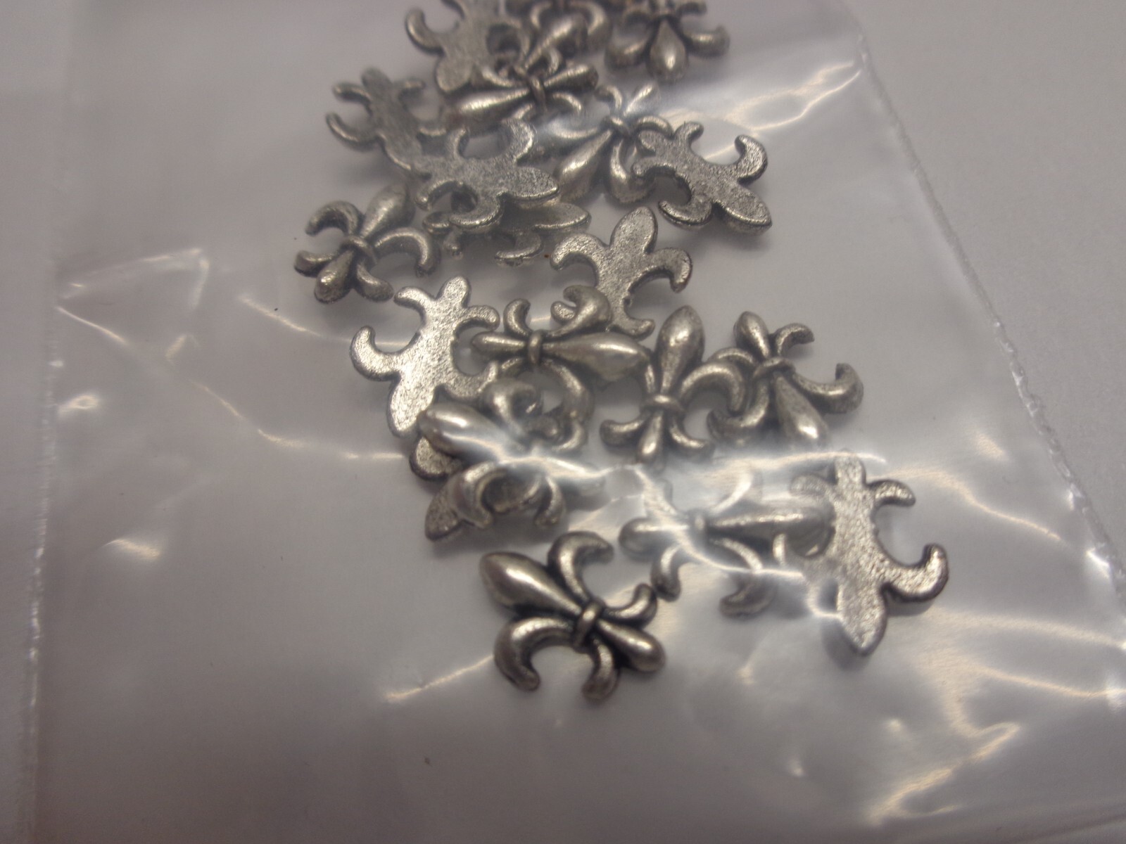 100 Piece Fingernail Charms New in Bag