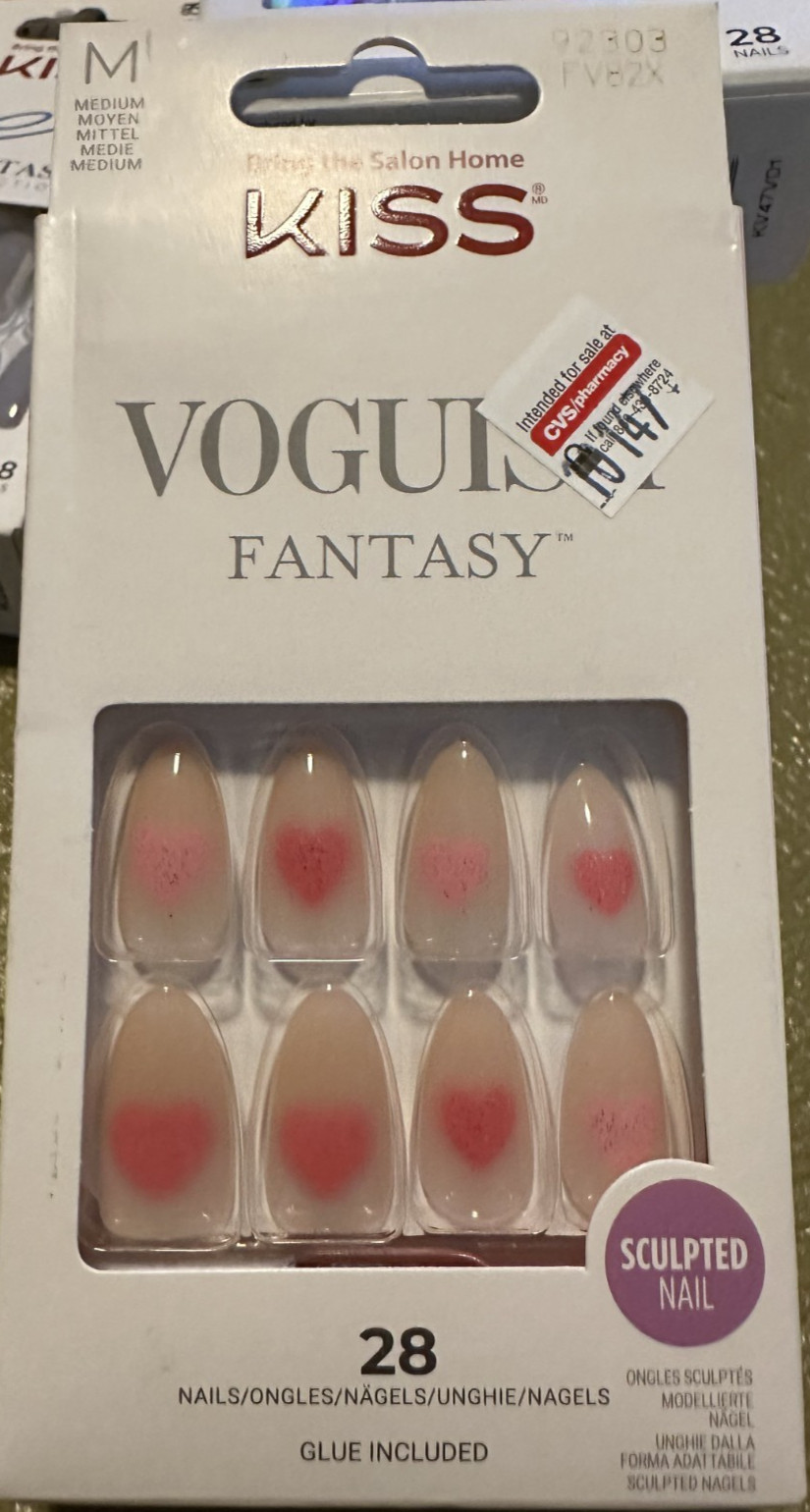 Kiss Nails Gel Fantasy Glue/Press on Medium Almond Heart fuzzy edge hearts pink