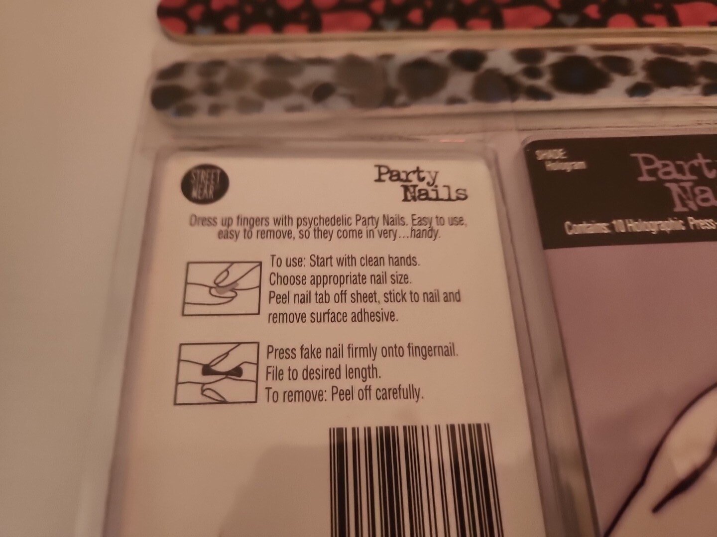 2 Pack Revlon Street Wear Party Nails Press on Nails Hologram 2 nail files