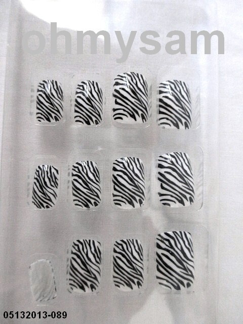 4 x NEW SET OF 12 ARTIFICIAL NAIL TIPS BLACK / WHITE ZEBRA DES FULL SIZE