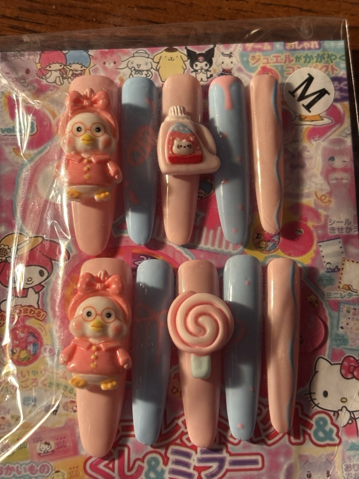 4 pks /Pink/Yellow 3D Cartoon inspired Press-On Nails Short Square (medium)