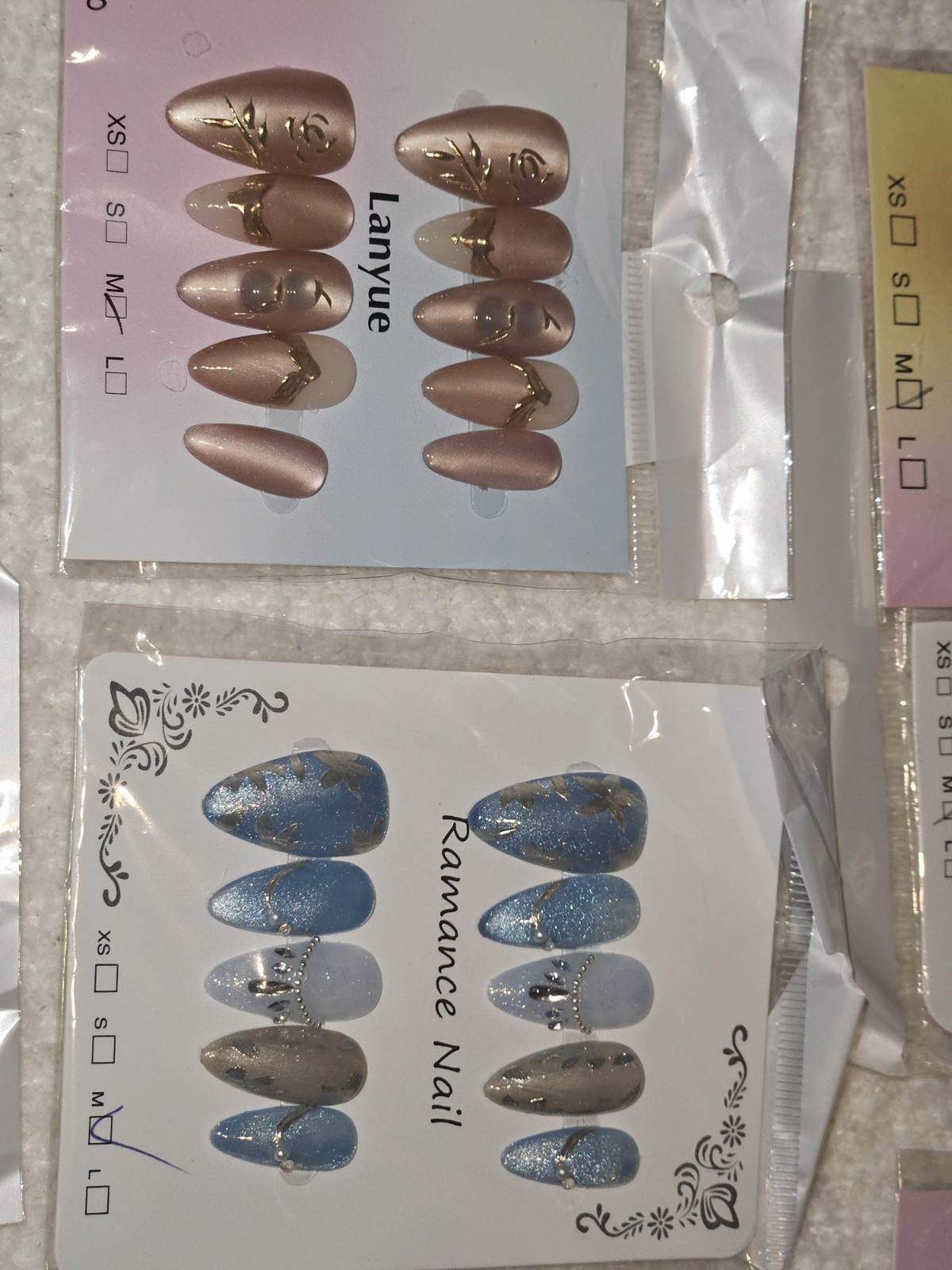 Press on Nail Bundle Cat Eye style Medium size; 14 sets