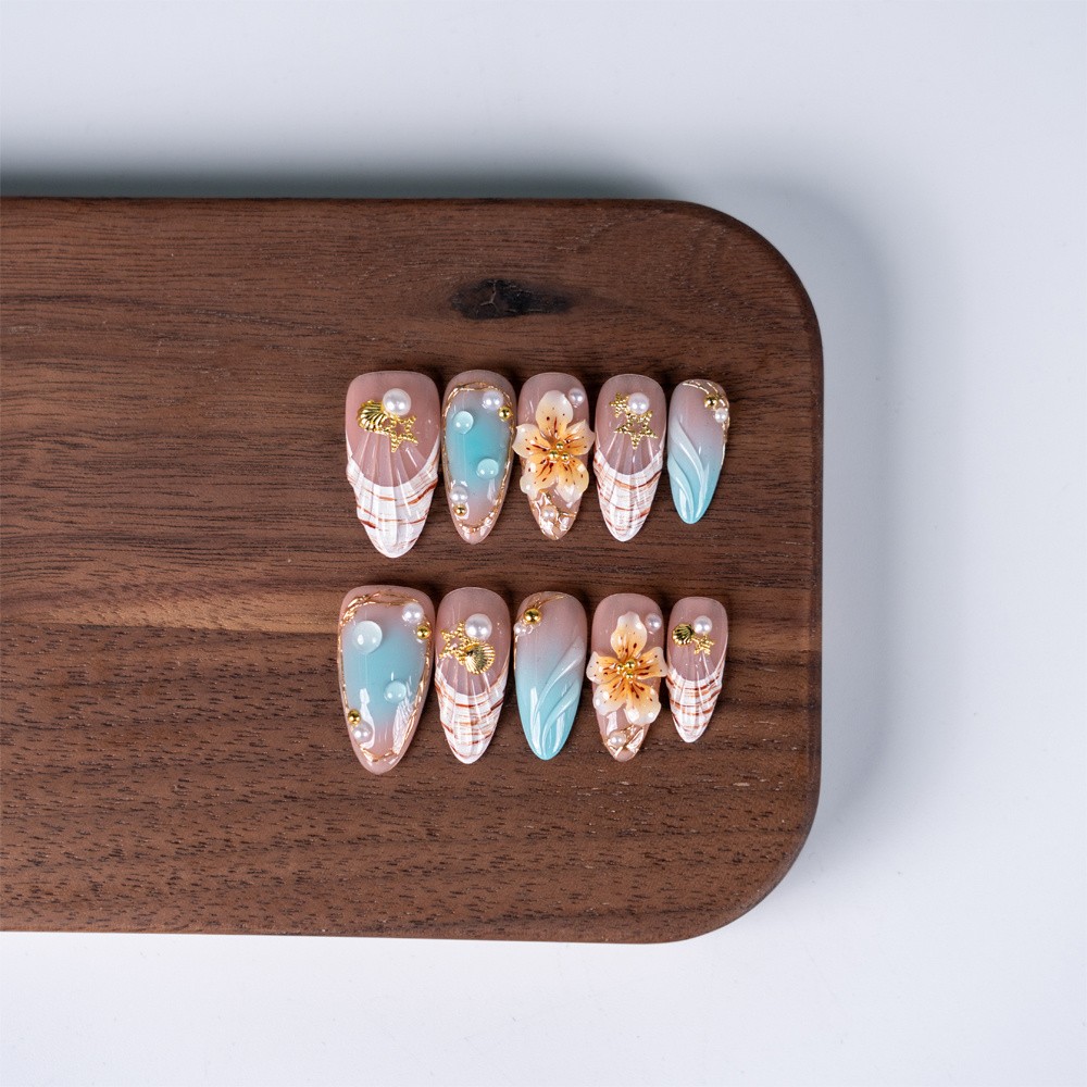 10pcs Shell Texture Almond Nails 3D Flower Pearl Gold Beach Reusable
