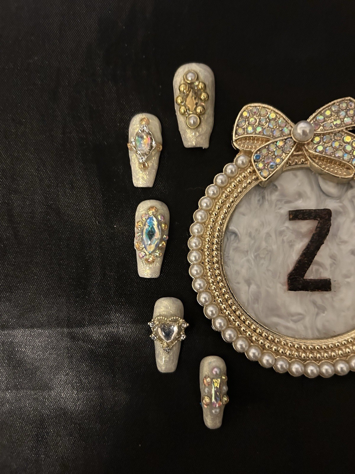 Z NAILZ! Handmade Off White Thread Shell Gel M Coffin W/Bling Press On Nails