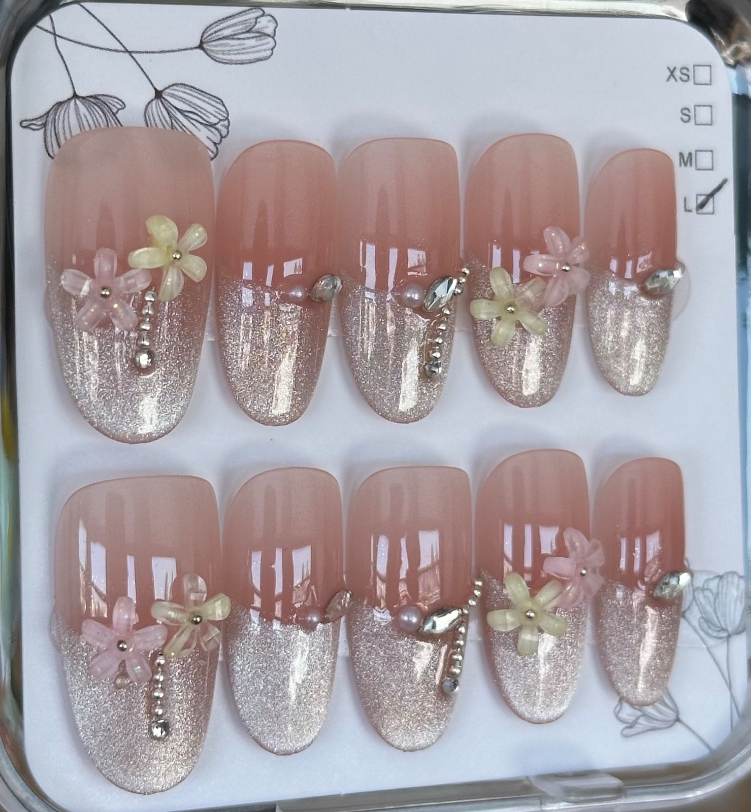 Handmade Press-On Nails: Glam & Florals, medium almond shape, size L