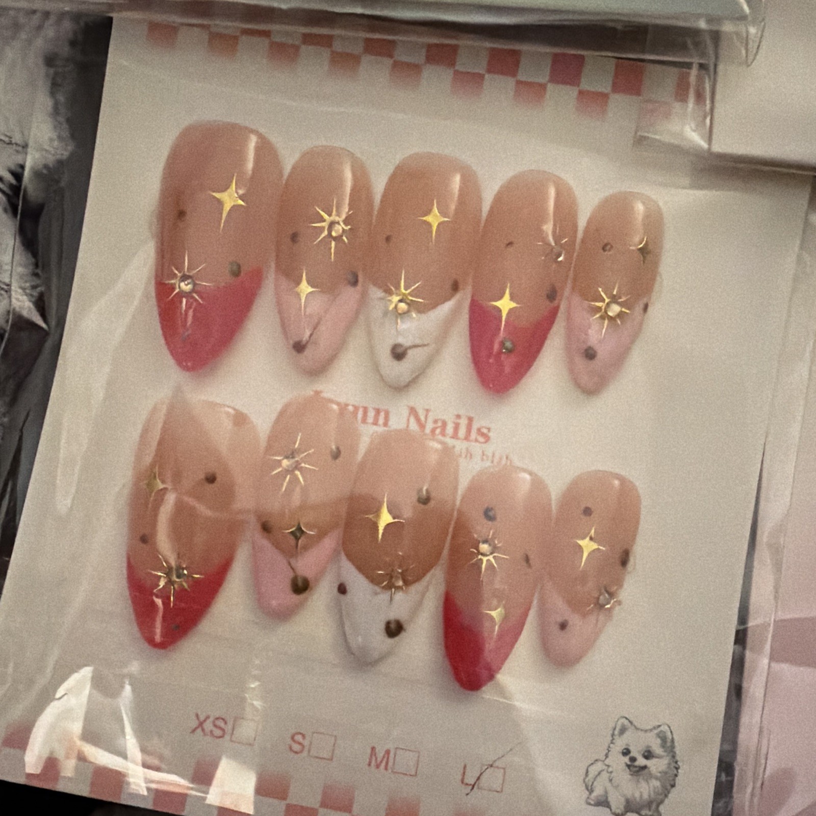 Mixed Brands Press-On Nails Long Almond 3D Shiny Floral Full Cover