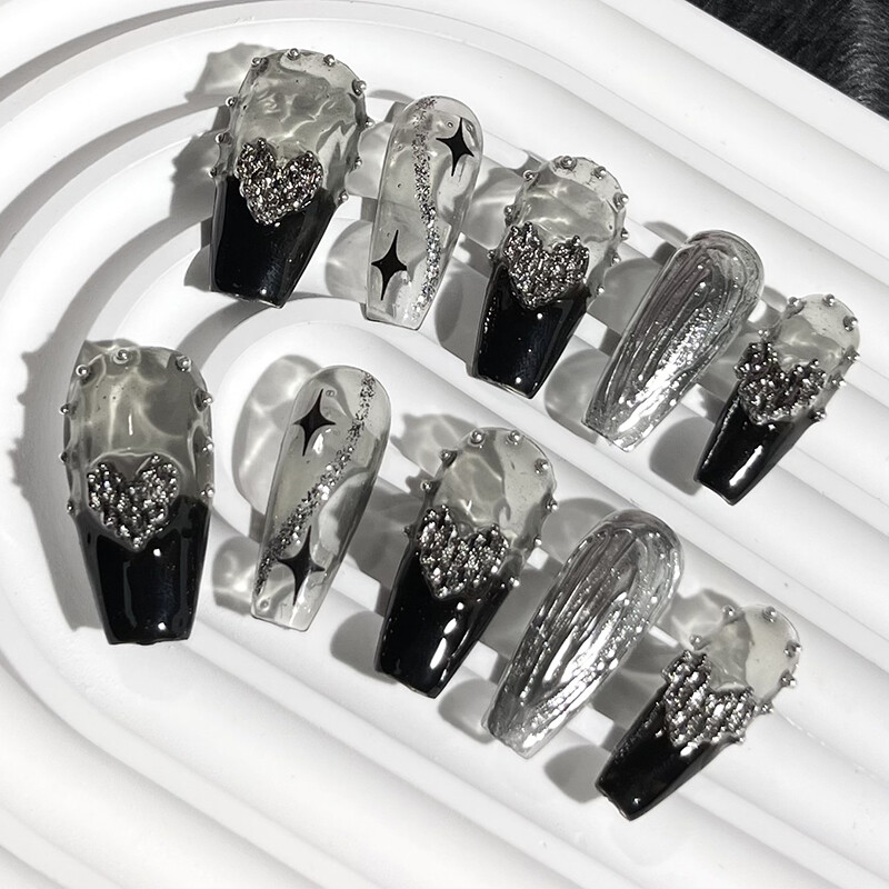 Handmade Press On Nails Medium Coffin,Goth Punk Style,Black And Silvery Design