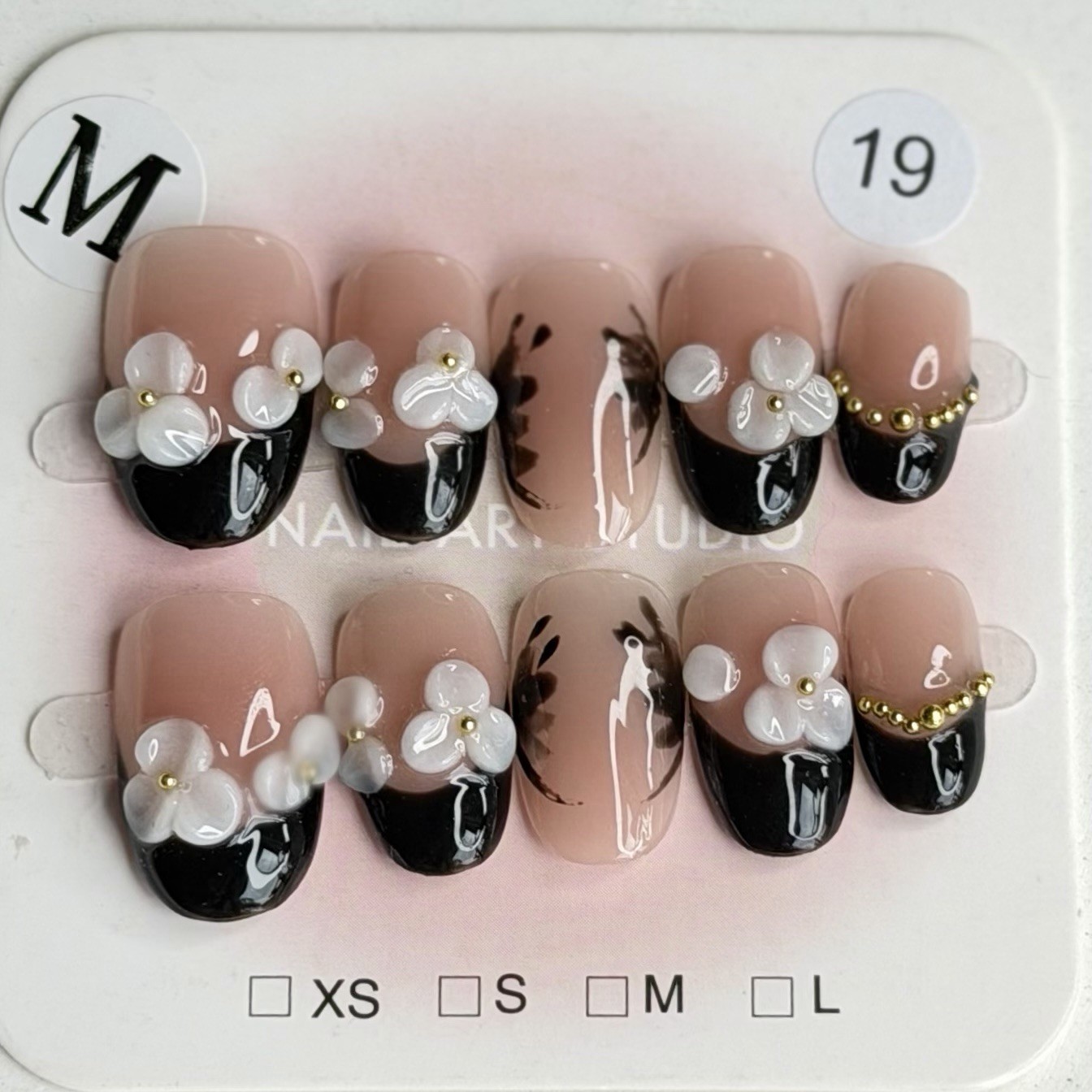 Handmade 3D Flower French Tip Press-On Nails Short Oval Reusable False Nail