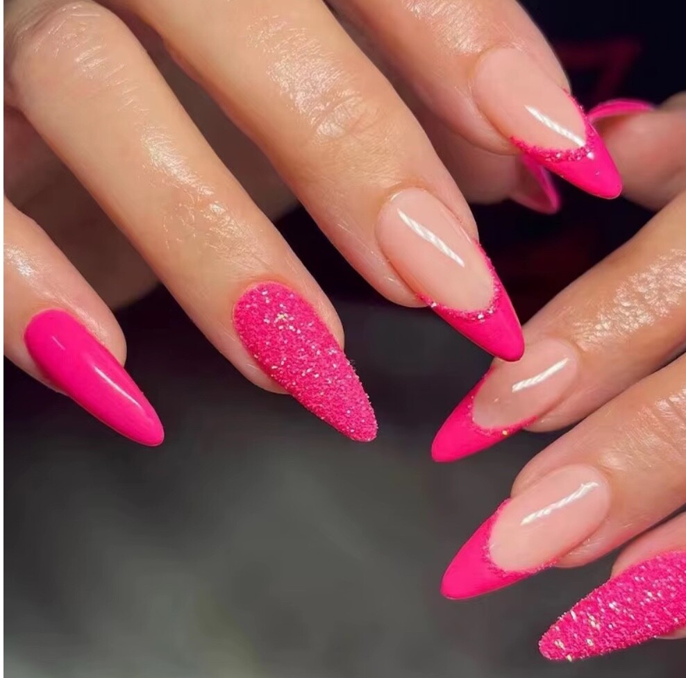 nails