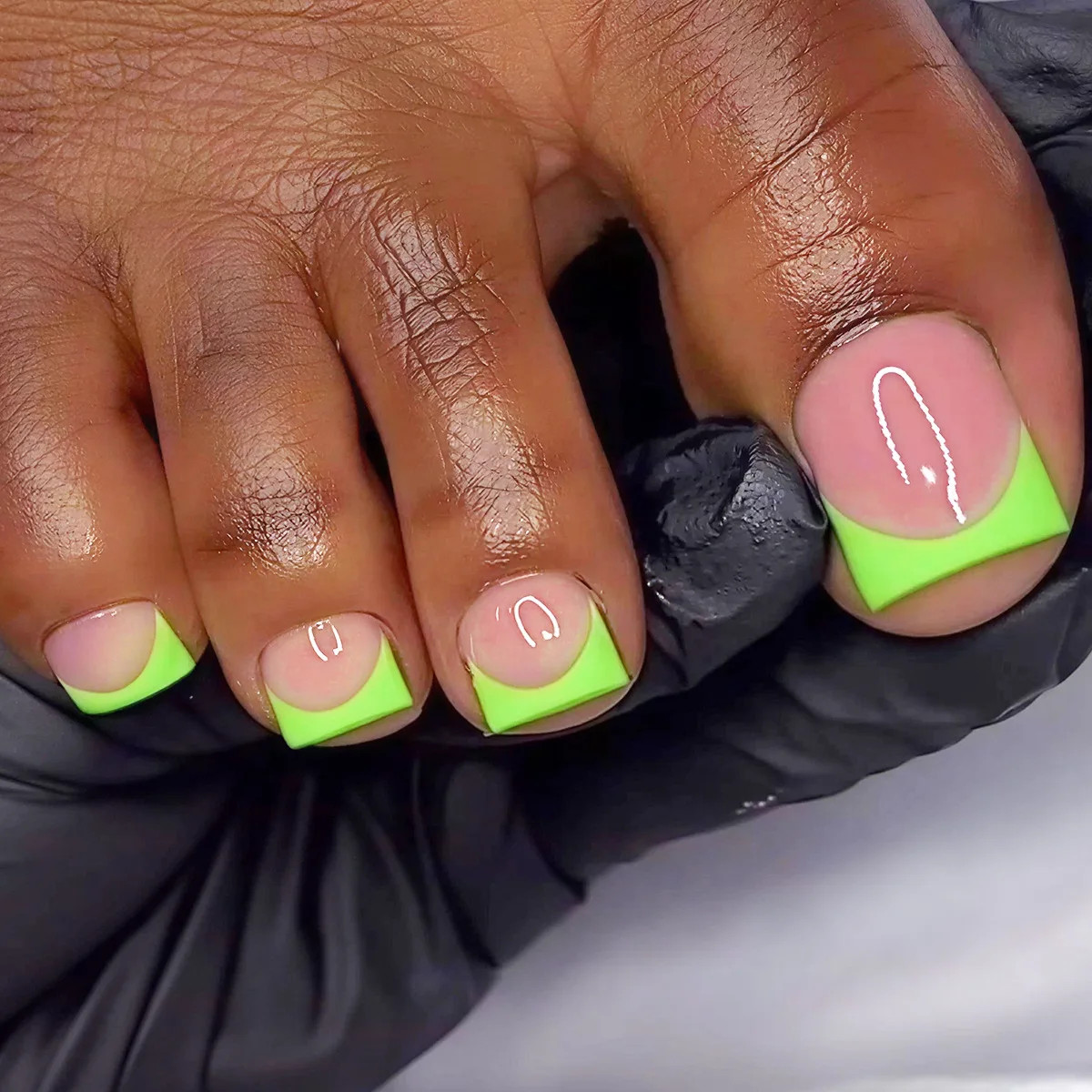 24Pcs Glossy French Toe Nails Summer Beach Fake Toenails