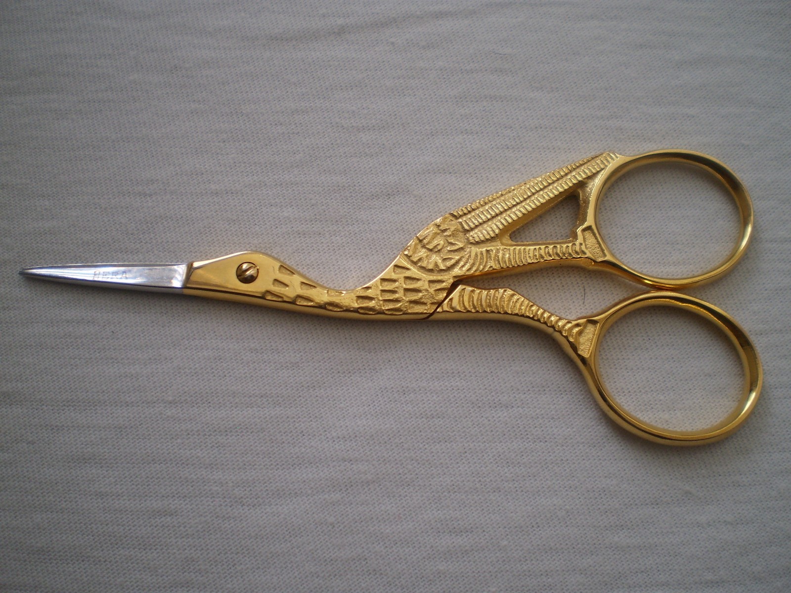 SEAGULL EMBROIDERY FANCY SCISSORS SIZE 3.5“ GOLD PLATED