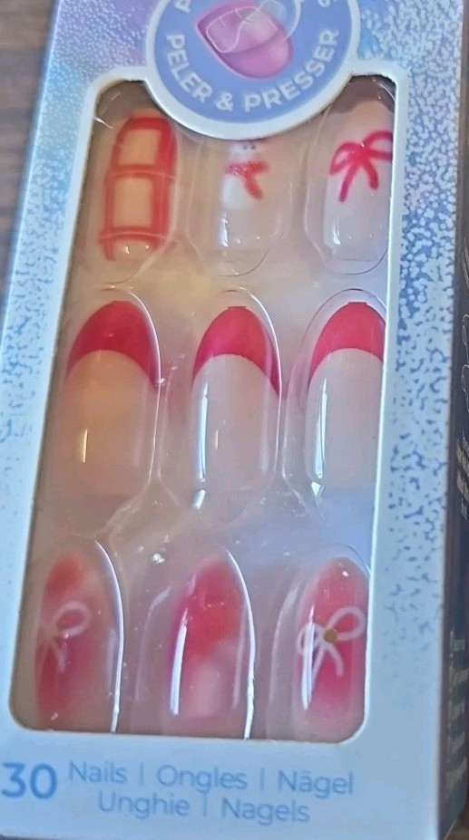 KISS imPRESS Peel & Press Mani, Medium Length, Trendy Bow Design, Yule Be Happy