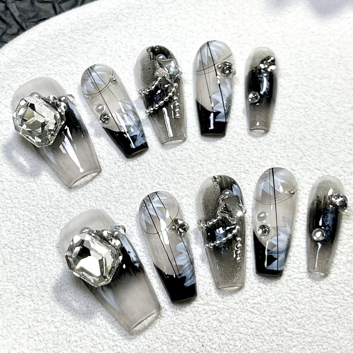Handmade Press On Nails Medium Coffin,Black nail art,diamonds,Hand Drawn Flowers
