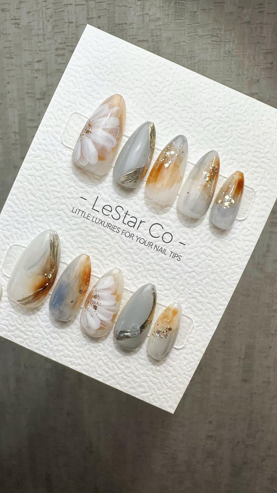 Handmade Watercolor Daisy Gold Foil Gradient Medium Almond Press on Nails