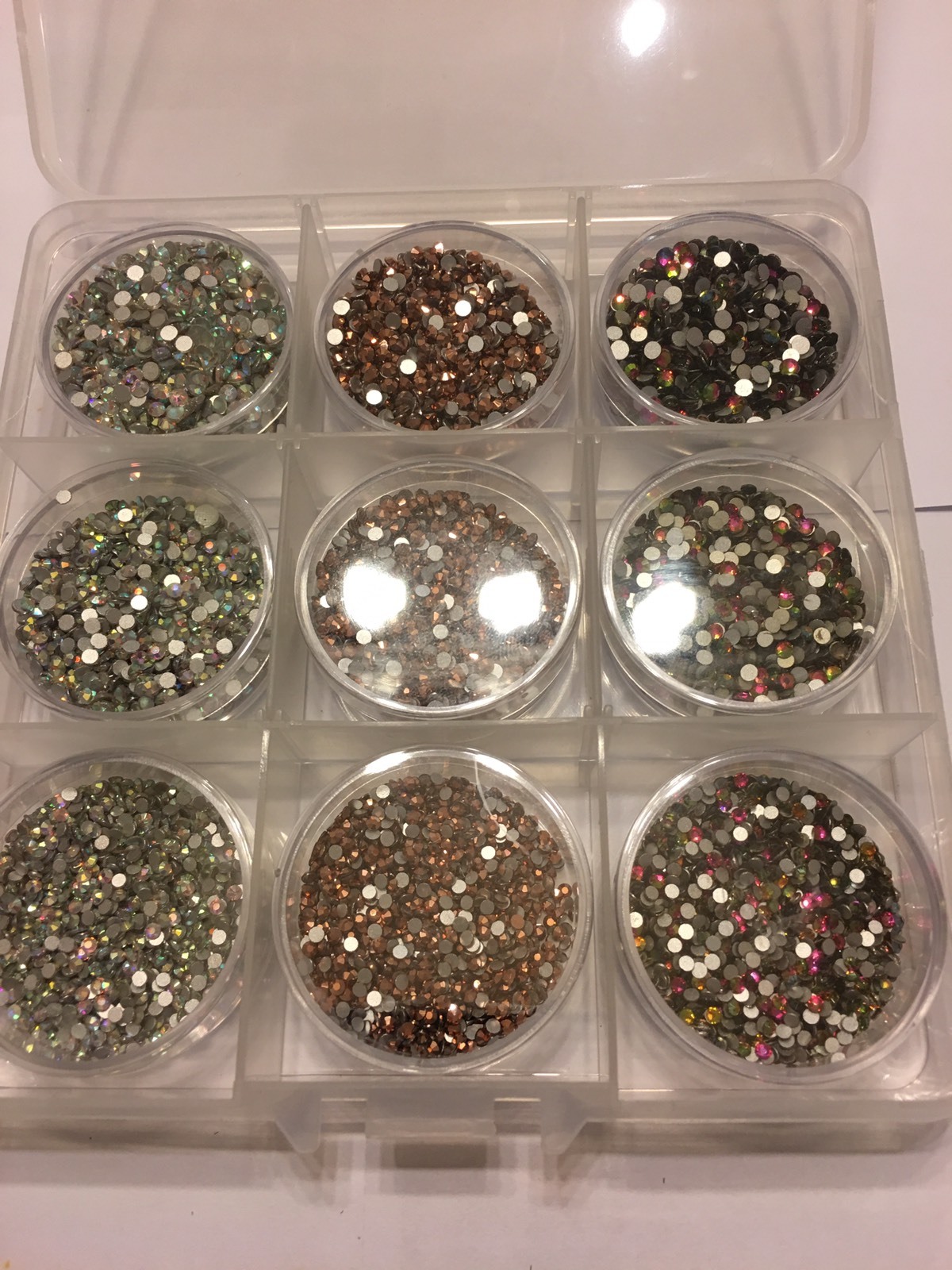 diamond cristales para uñas varios tamaños y colores 1440pz en cada contenedo