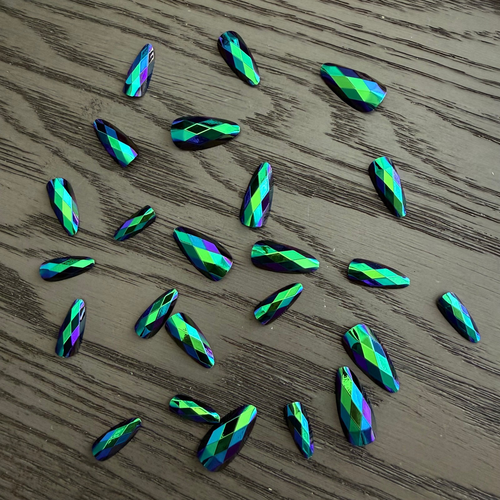 New! 24 3D Chrome Green & Purple Iridescent Long Length Almond Press on Nails