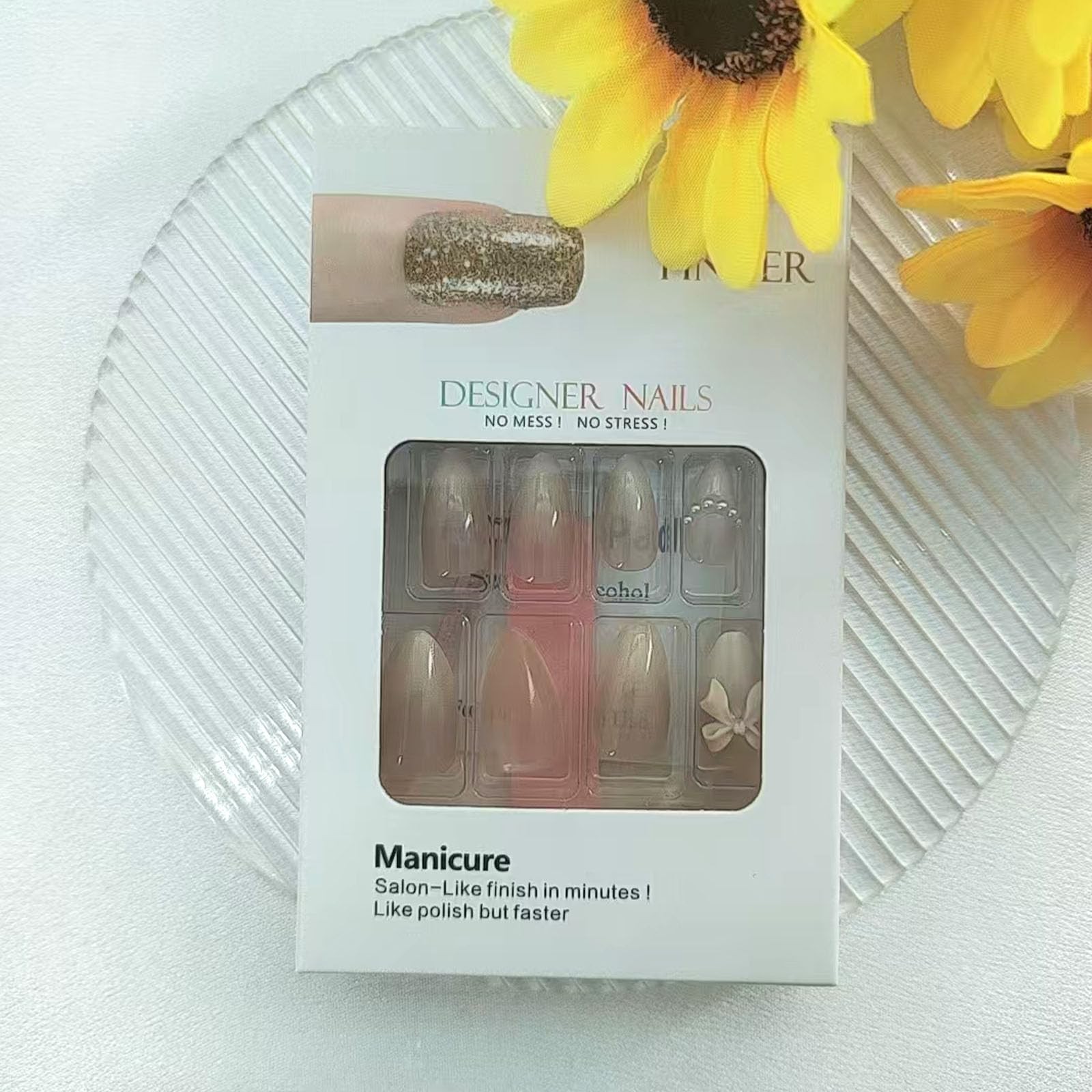 Ombre Almond Press on Nails Short Fake Nails wiht Bow Pearls Charm Designs Nu…