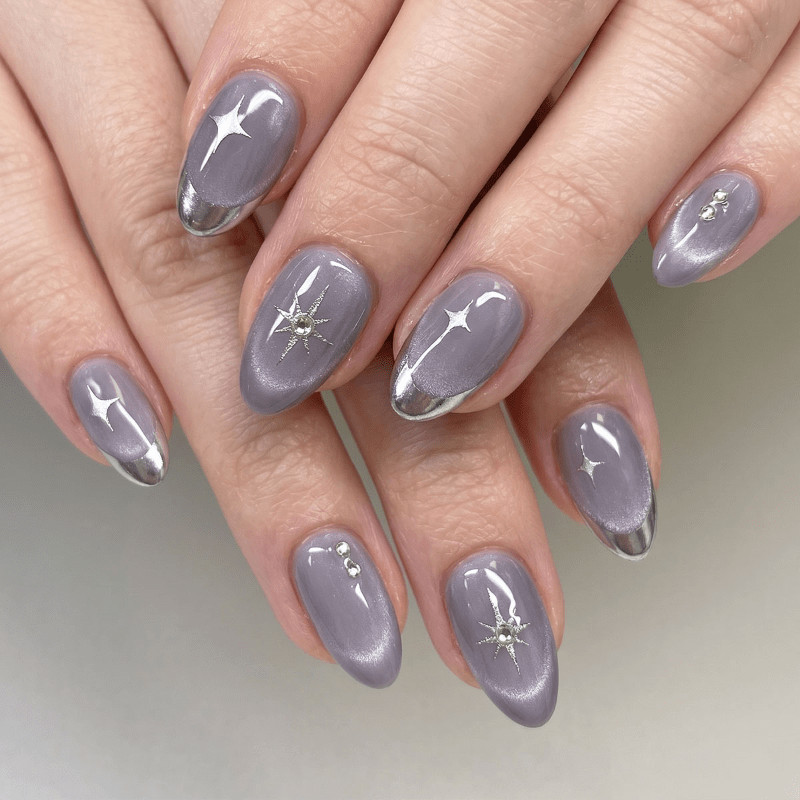 48pcs Short Oval Press on Nails, Gray Purple Cat Eye Silver Edge Star Nails