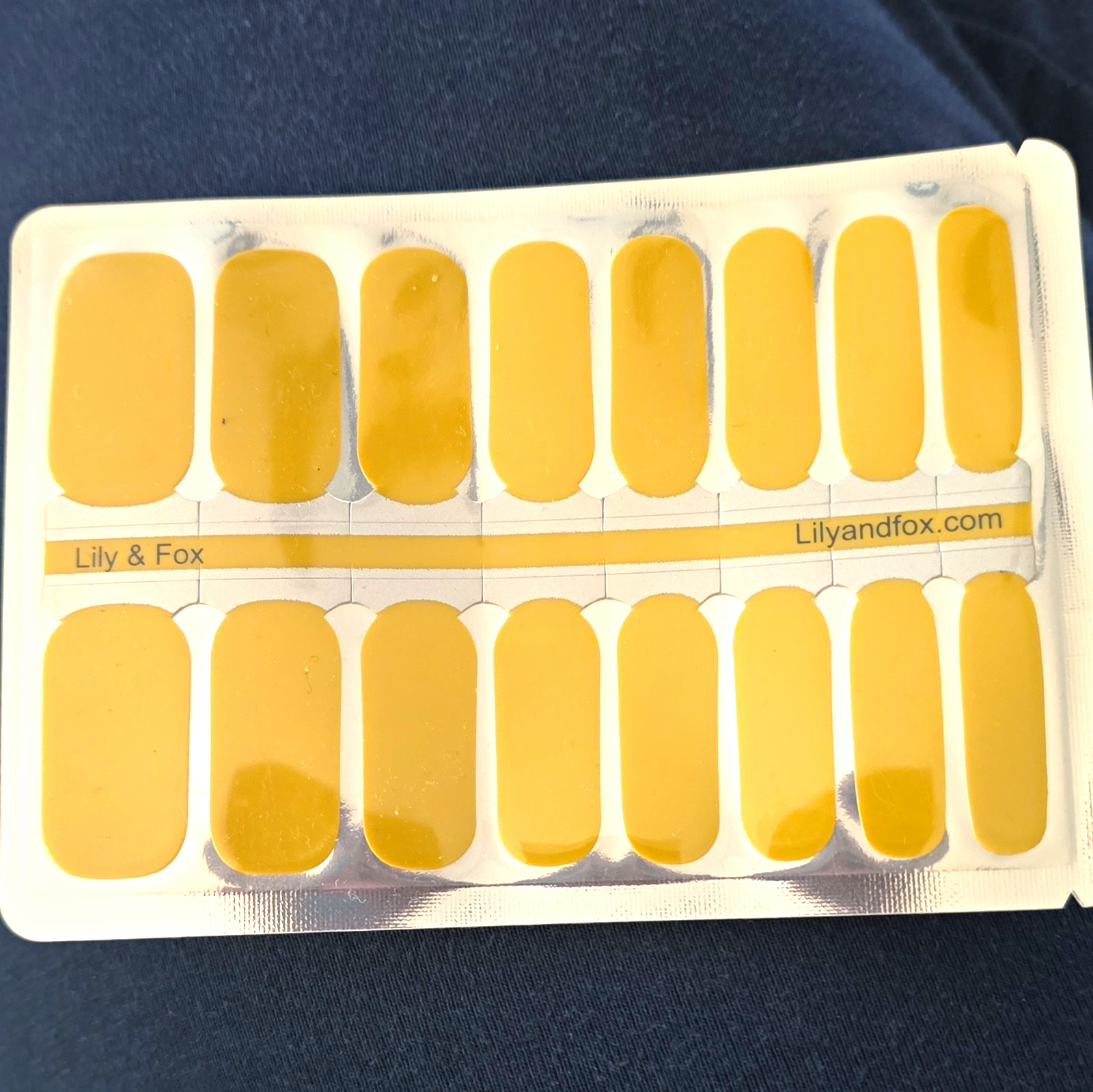 Lily & Fox Dark Yellow Glossy Full Wrap Nail Strips